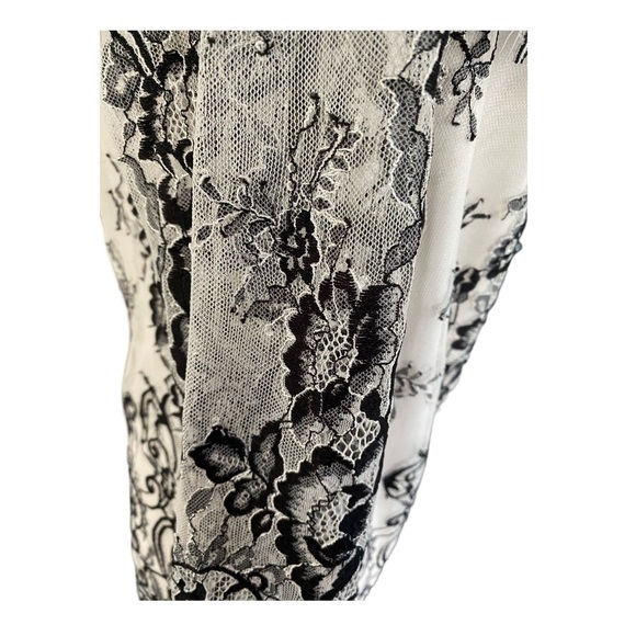 White House Black Market 3/4 Sleeve Lace Overlay Blouse Top NWT Size S - Picture 6 of 11